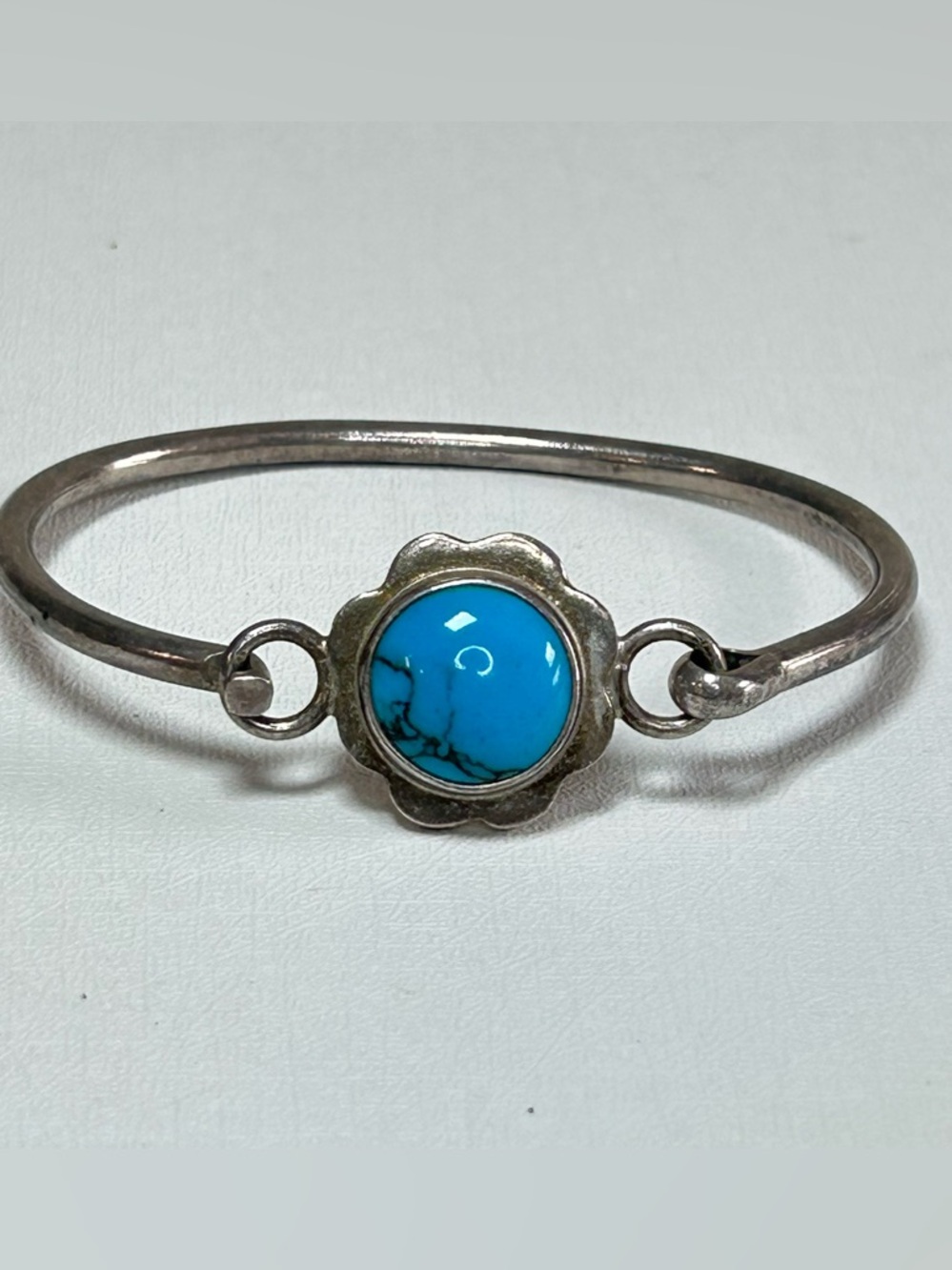 Sterling Silver Taxco Mexico 925 Bangle Bracelet Turquoise Stone Flower Setting